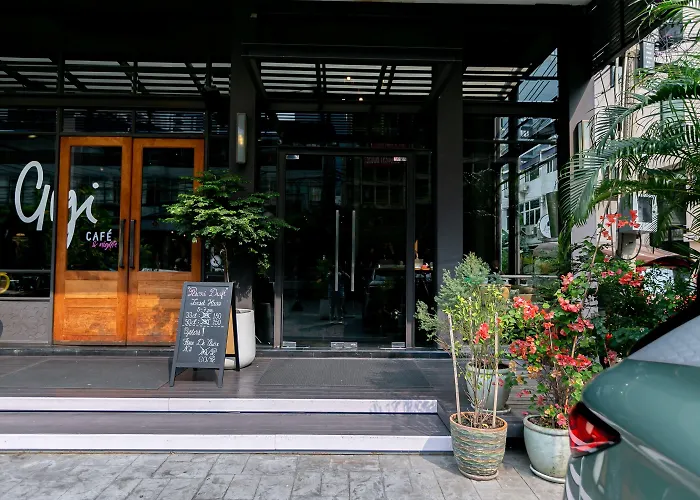Sachas Uno Asoke Sukhumvit Bangkok