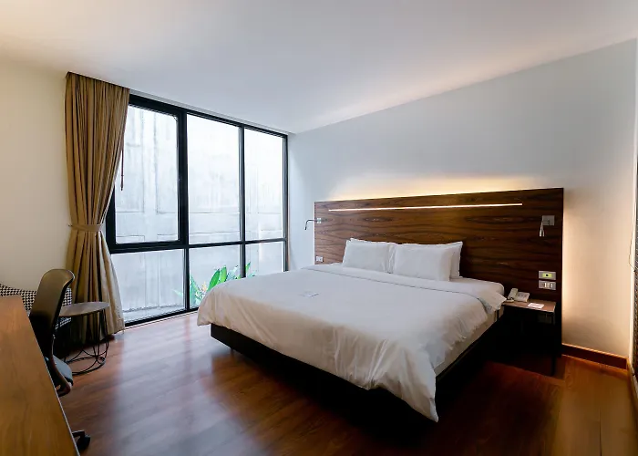 מלון Sachas Uno Asoke Sukhumvit 3*
