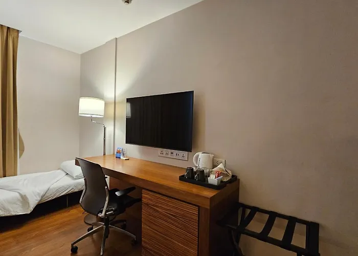 Sachas Uno Asoke Sukhumvit Hotel