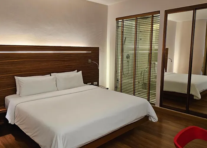 Sachas Uno Asoke Sukhumvit Bangkok