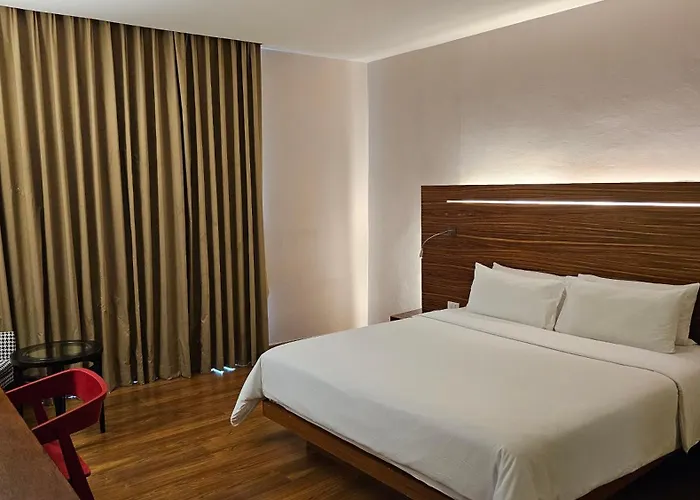 Hotel Sachas Uno Asoke Sukhumvit Bangkok