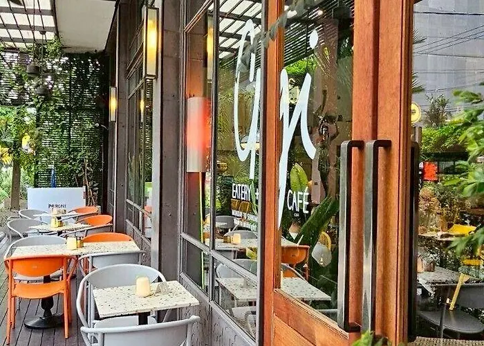 מלון Sachas Uno Asoke Sukhumvit 3*