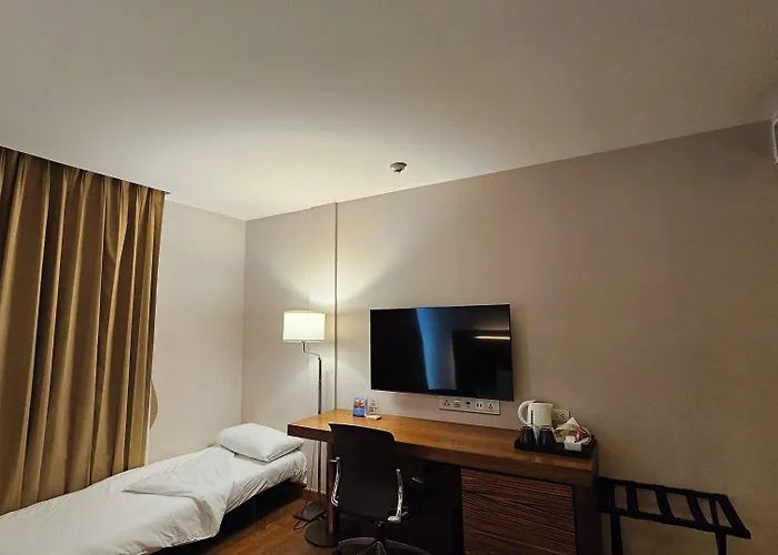Sachas Uno Asoke Sukhumvit Hotel